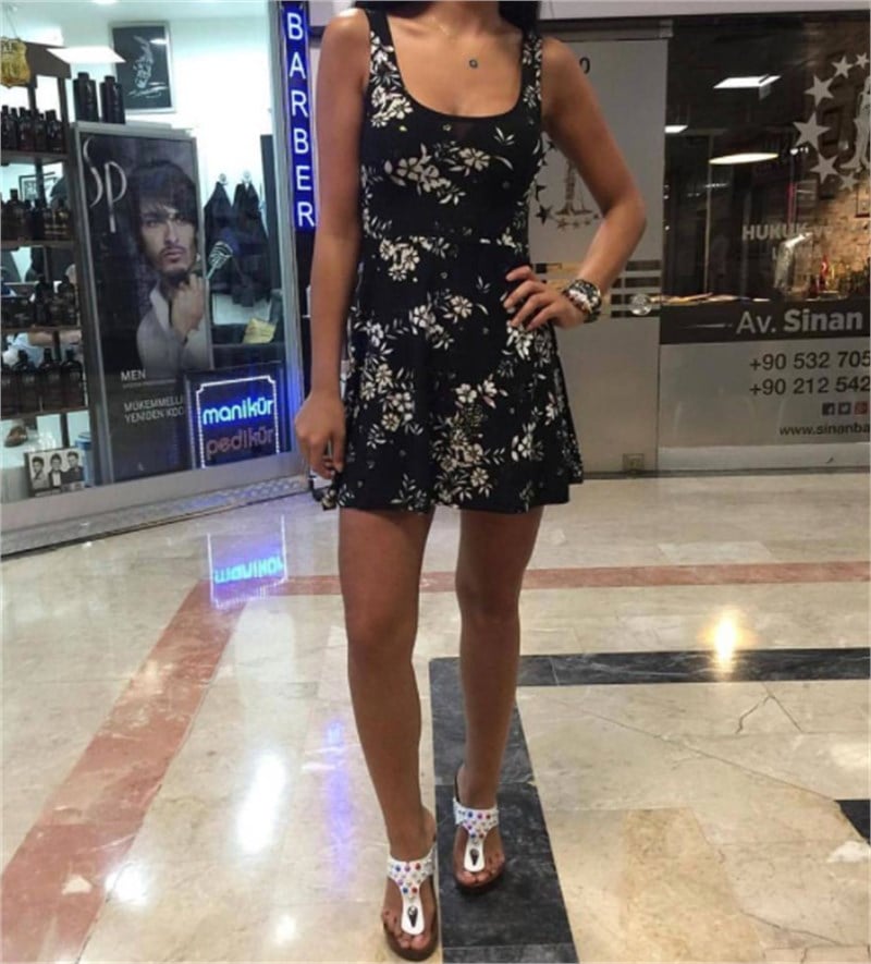 Kalın Askılı Çiçekli Mini Elbise
