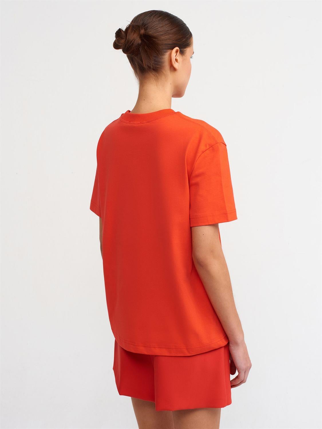 Kalın Yaka Basic Kırmızı TshirtÇOK SATANLAR