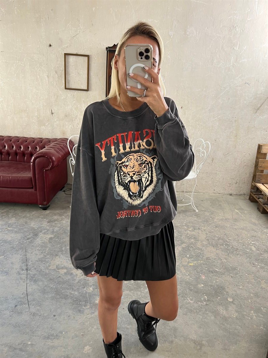 Kaplan Baskılı Orjinal Marka SweatshirtSWEATSHİRT