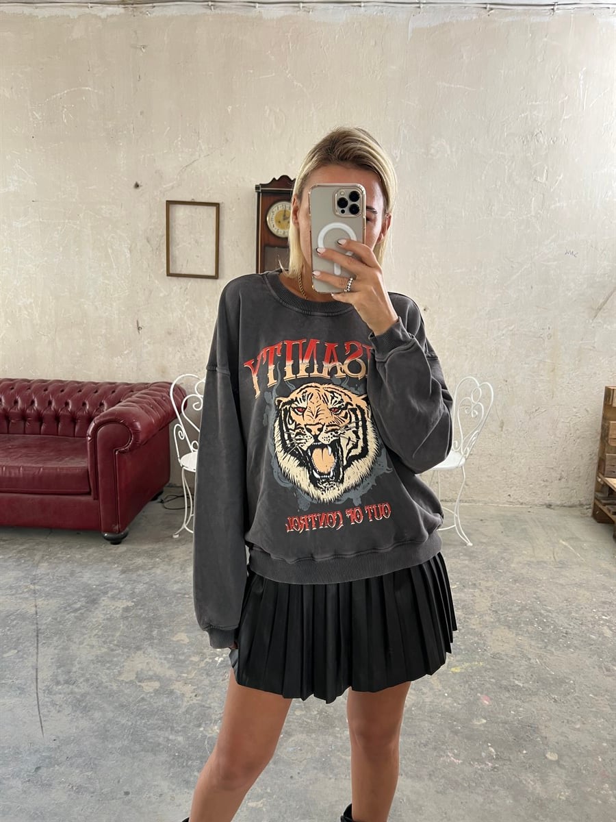 Kaplan Baskılı Orjinal Marka SweatshirtSWEATSHİRT