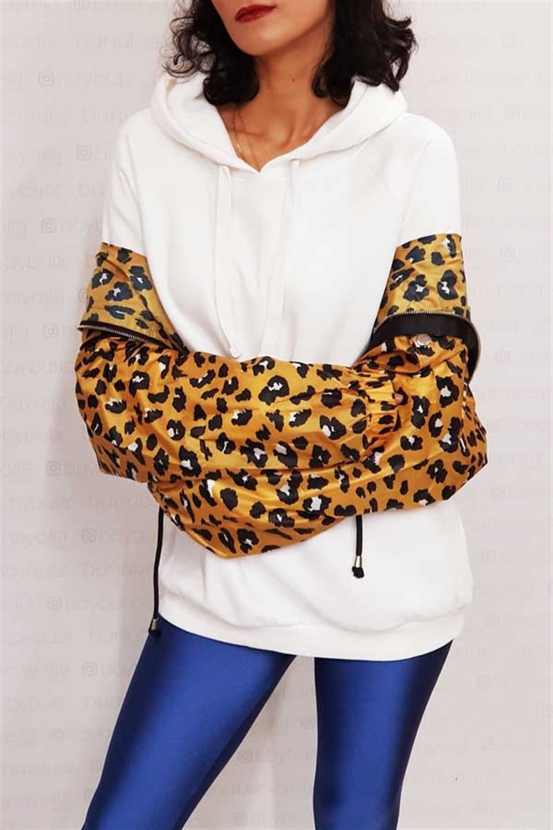 Kapşonlu Beyaz Basic Sweat