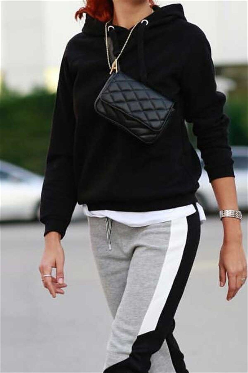 Kapşonlu Siyah Sweatshirt