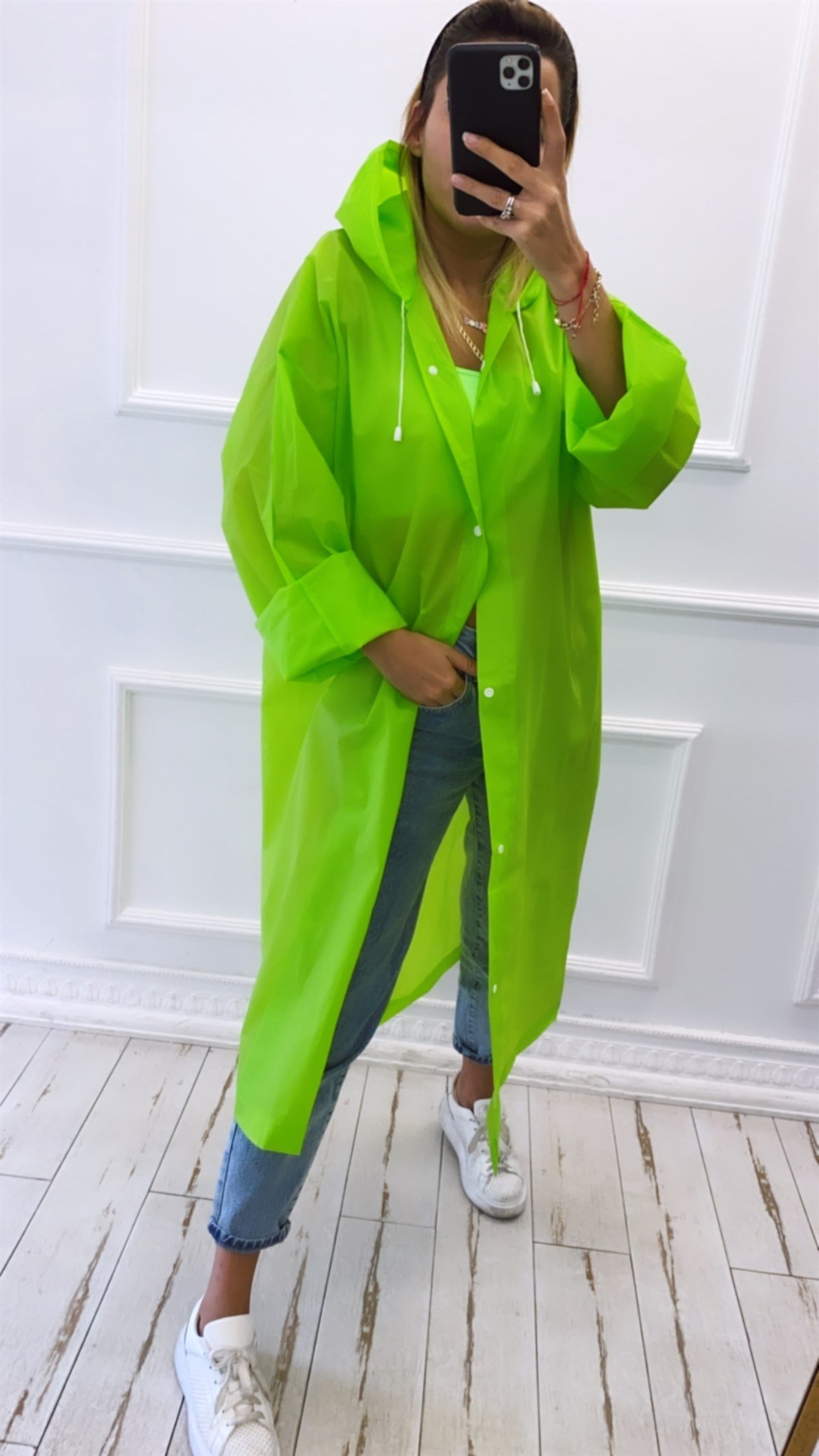 Kapüşonlu Midi Yağmurluk