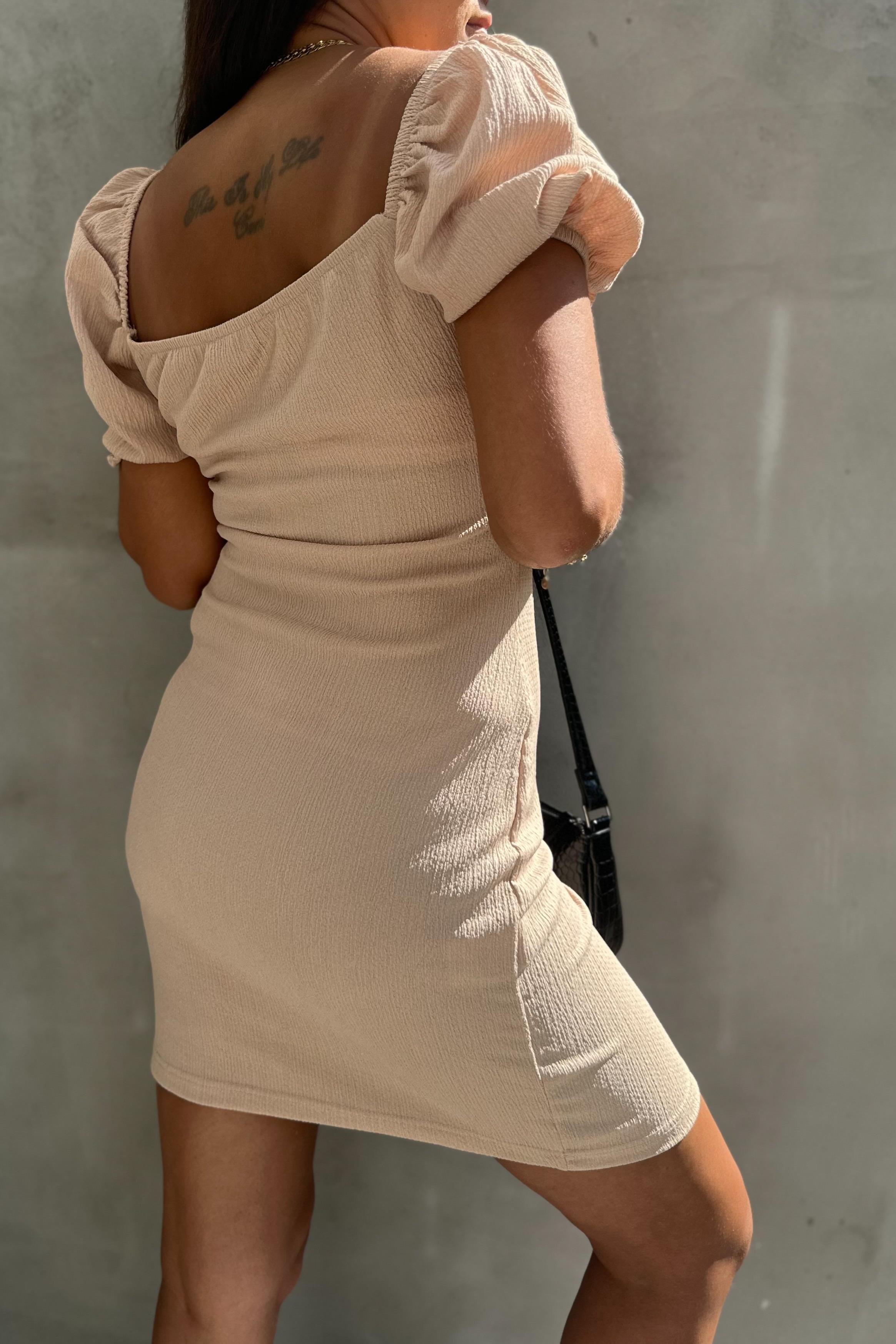 Kare Yaka Bürümcük Bej Mini ElbiseHer şey 250TL