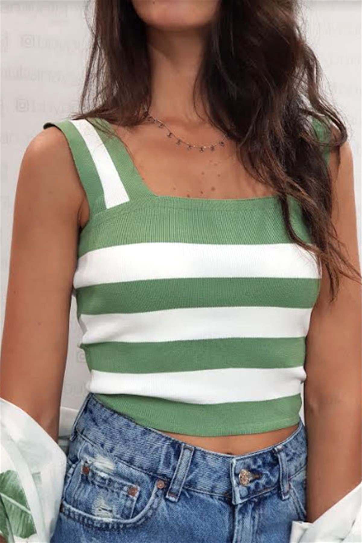 Kare Yaka Çizgili Triko Crop Bluz