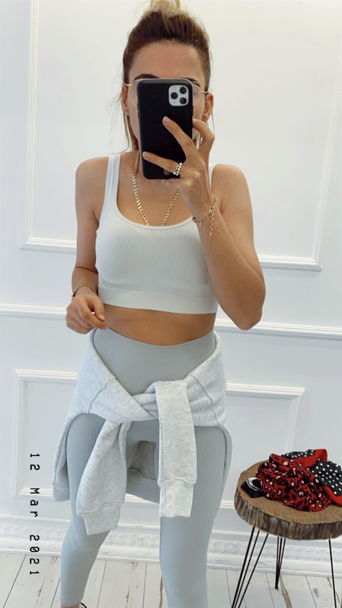 Kare Yaka Spor Crop