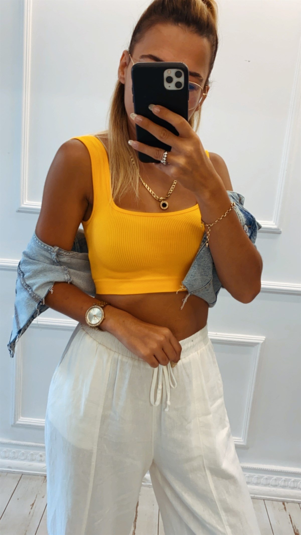 Kare Yaka Spor Crop