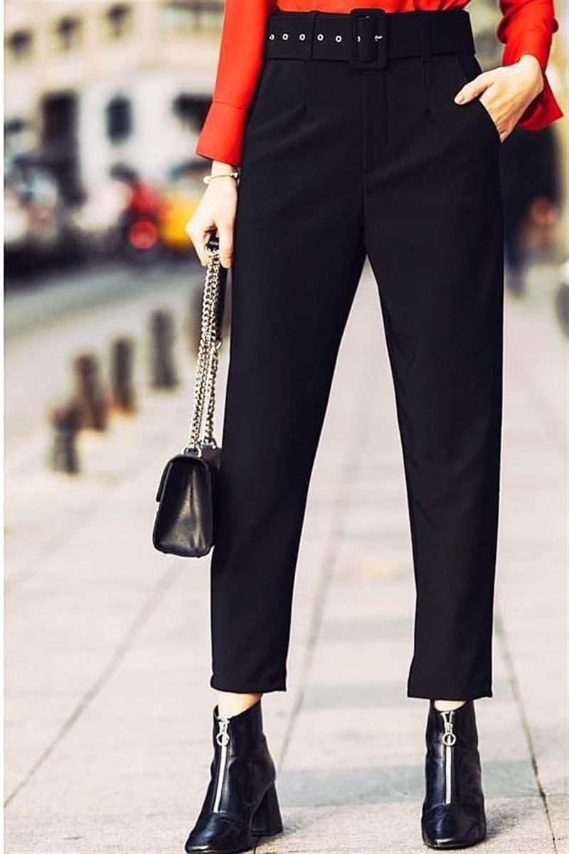 Kemerli Havuç Kesim Pantalon