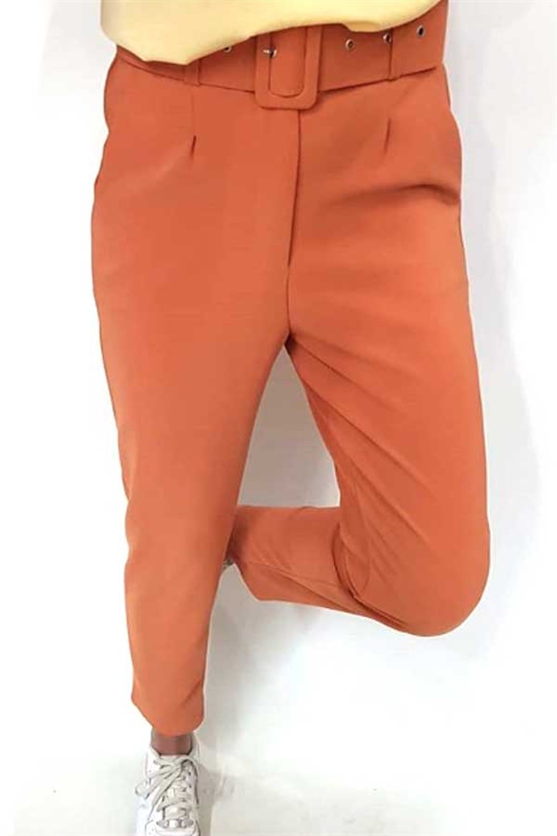 Kemerli Havuç Kesim Pantalon