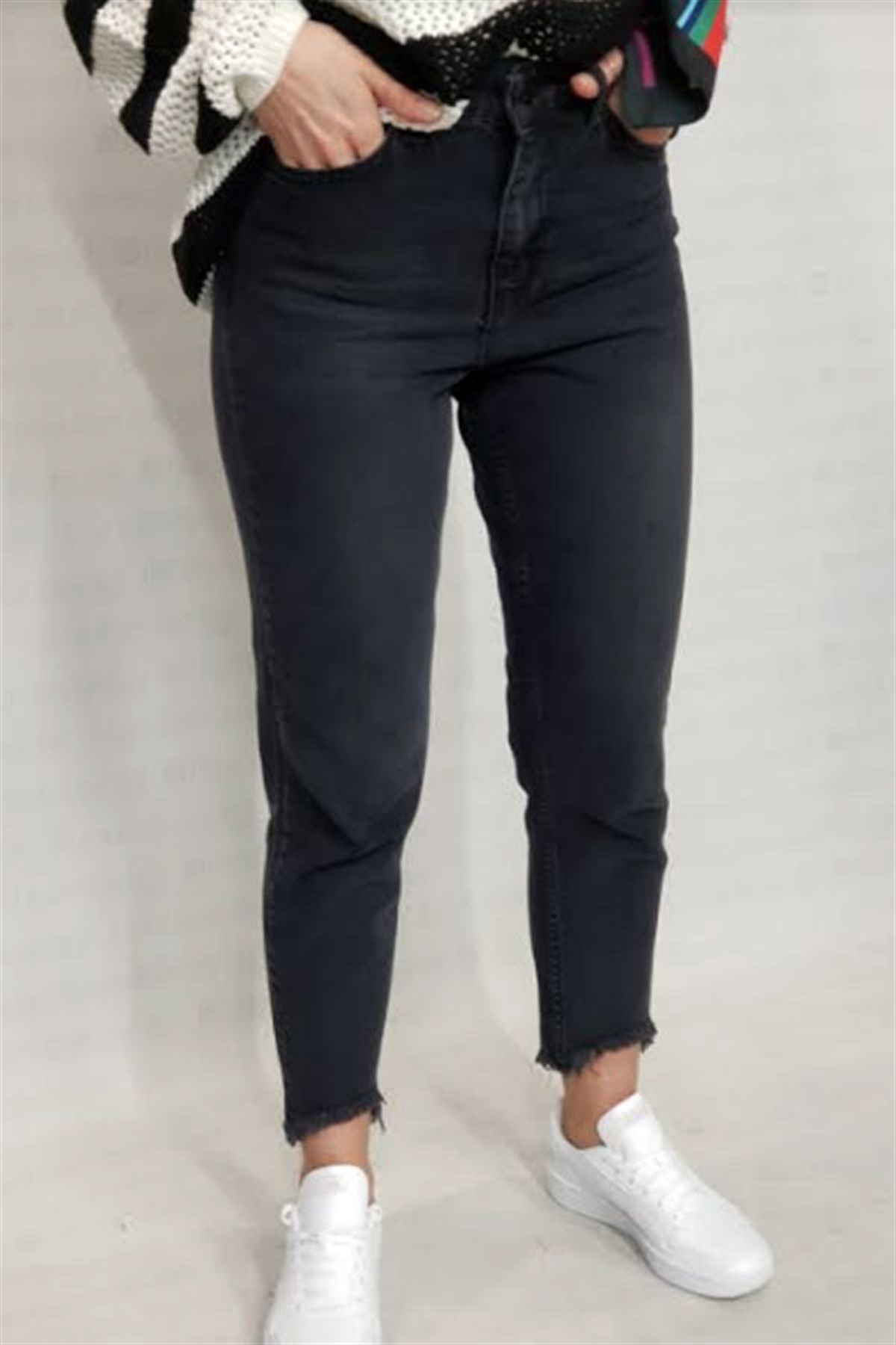 Kesik Paça Füme Mom Jean