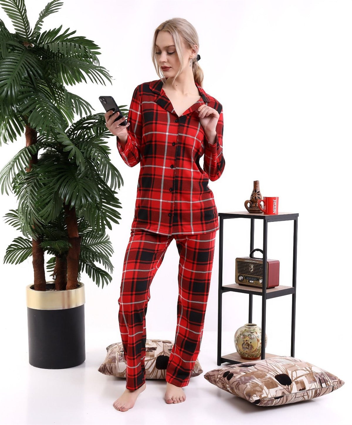 Kırmızı Kareli Düğmeli Pijama TakımTAKIMLAR