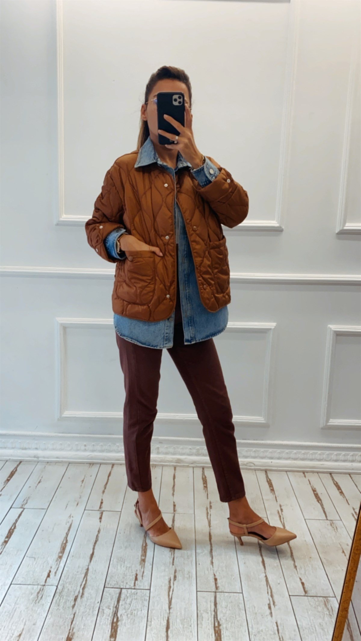 Kot Detaylı Kahve Şişme Mont