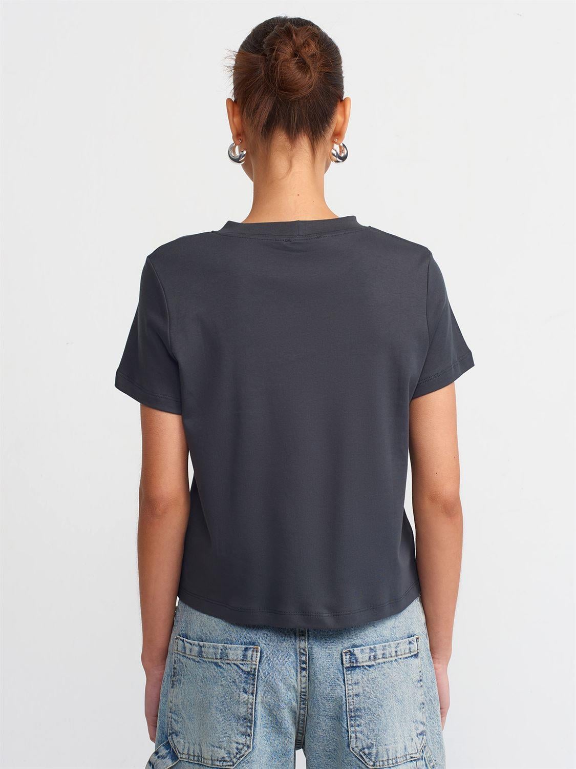 Küçük Kalpli Antrasit Basic TshirtÇOK SATANLAR