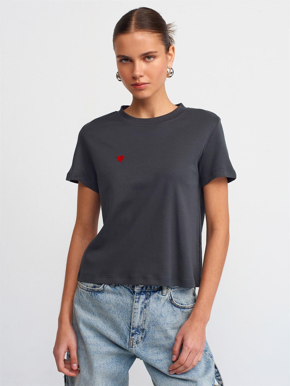 Küçük Kalpli Antrasit Basic TshirtÇOK SATANLAR