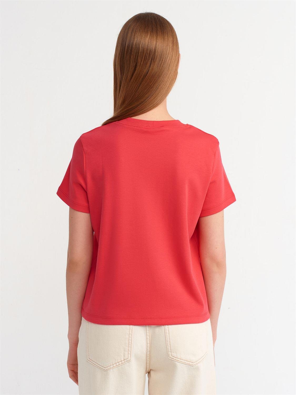 Küçük Kalpli Kırmızı Basic TshirtÇOK SATANLAR