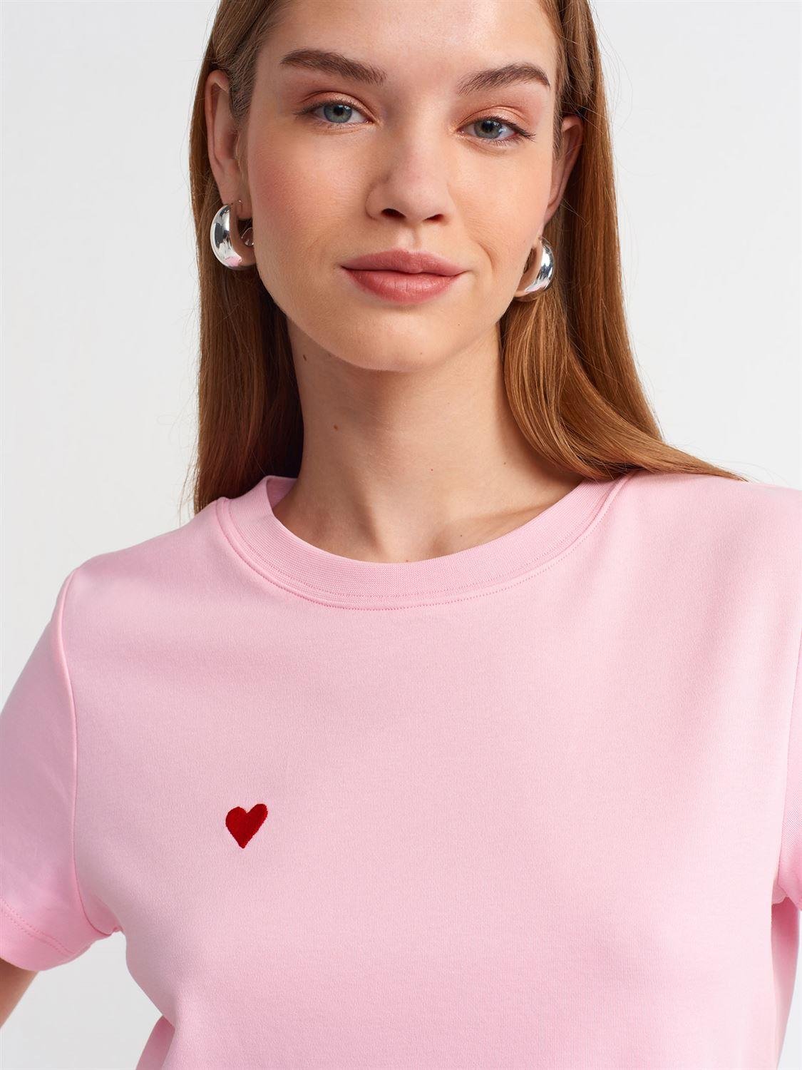 Küçük Kalpli  Pembe Basic TshirtÇOK SATANLAR