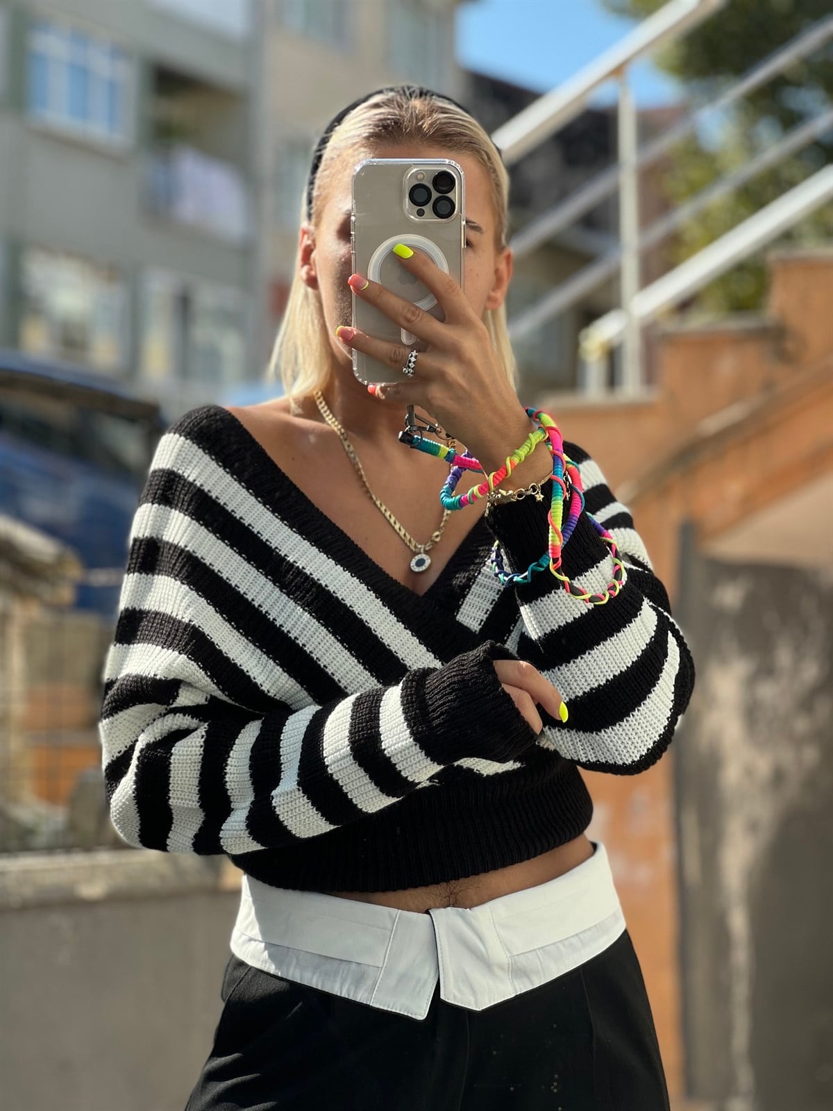 Kuruvaze Siyah Beyaz Crop KazakKAZAK