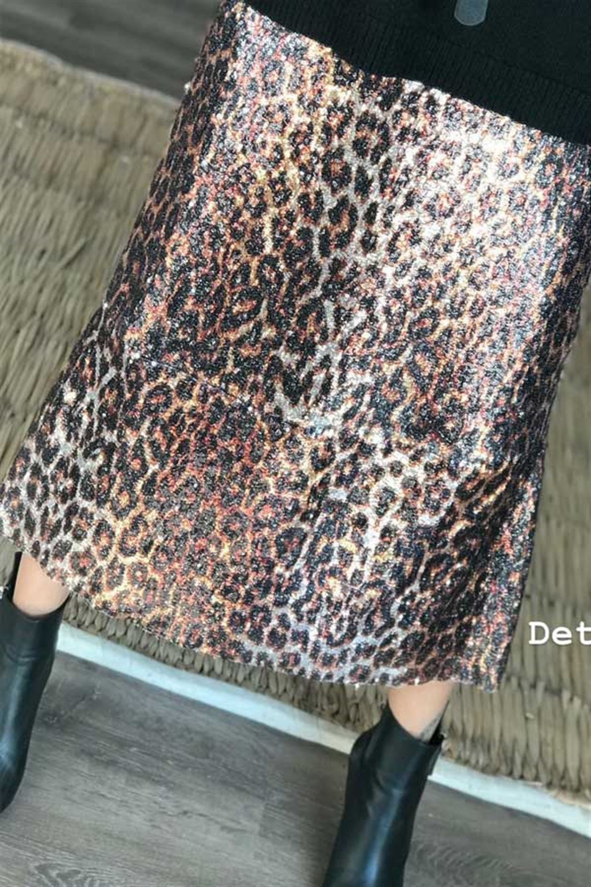 Leopar Payet Balık Etek