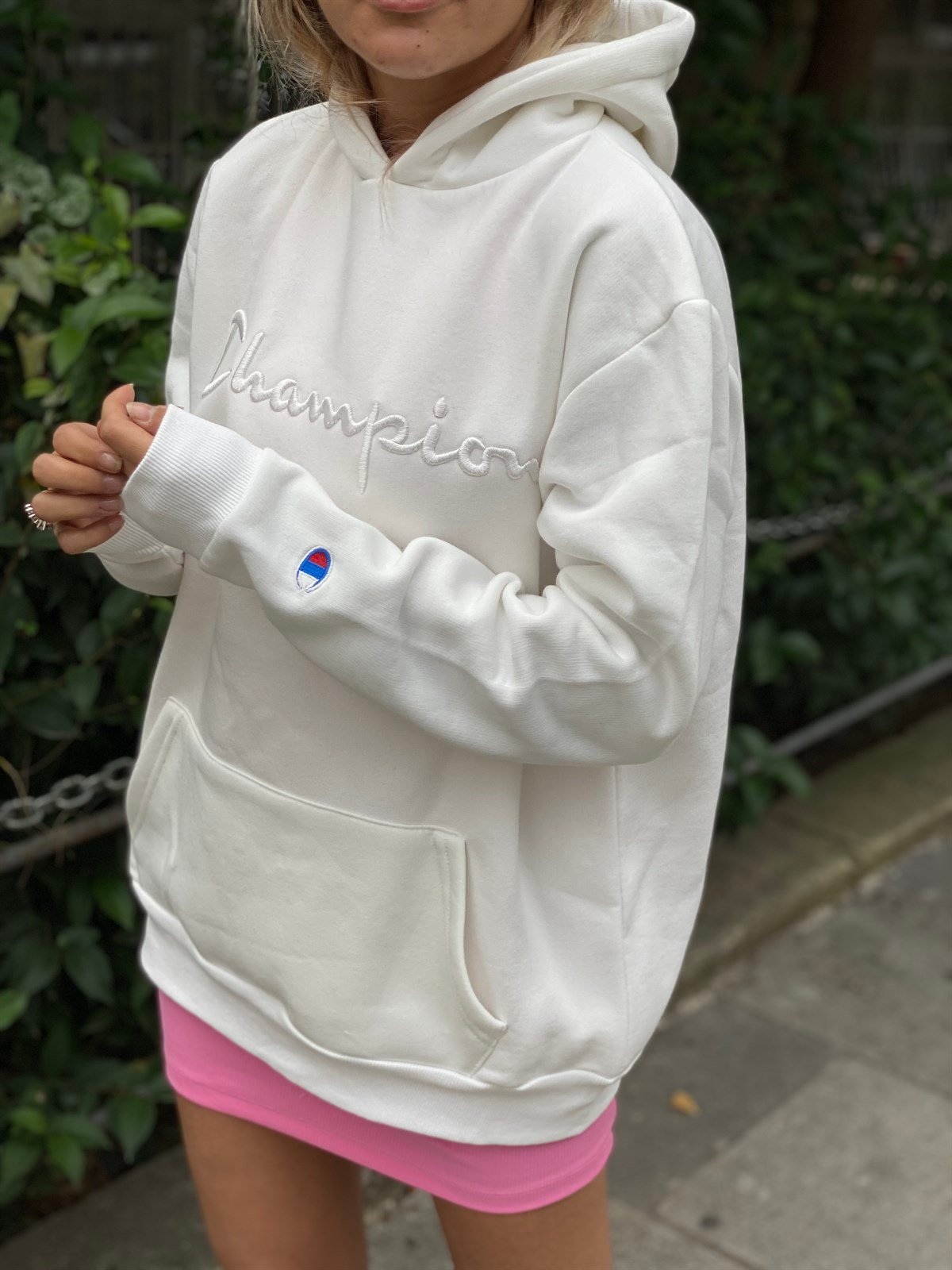 Logolu Beyaz SweatSWEATSHİRT