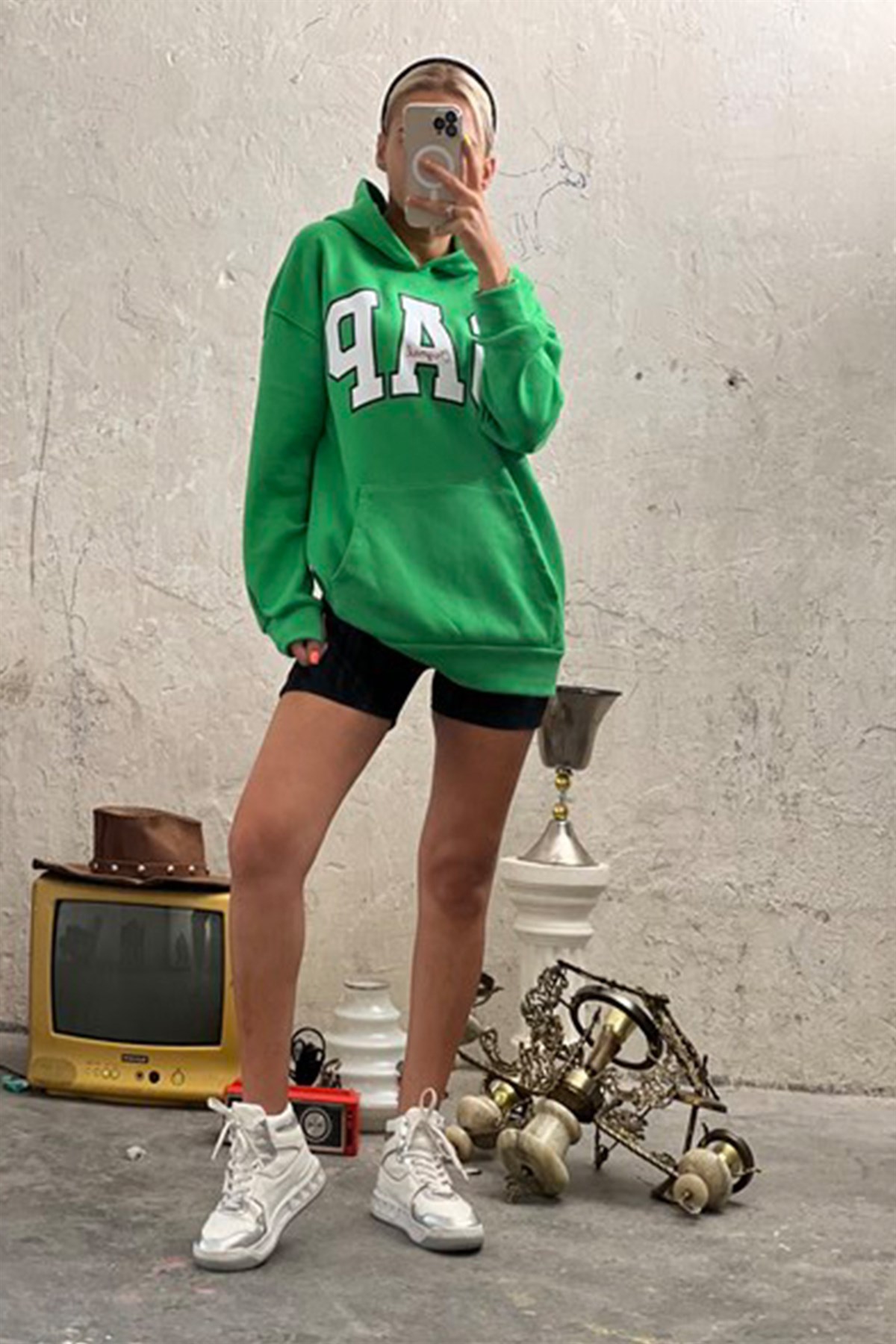 Logolu Yeşil SweatshirtSWEATSHİRT