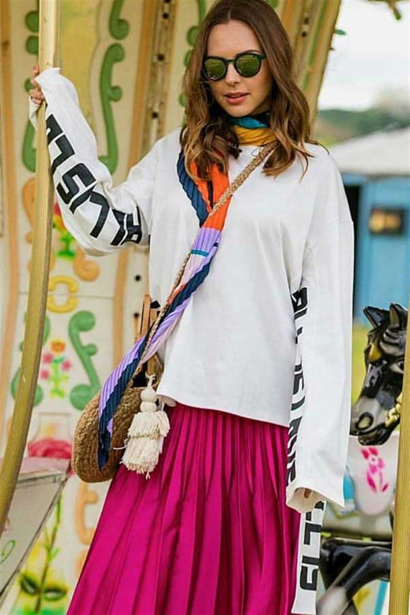 Love Yazılı Sweatshirt