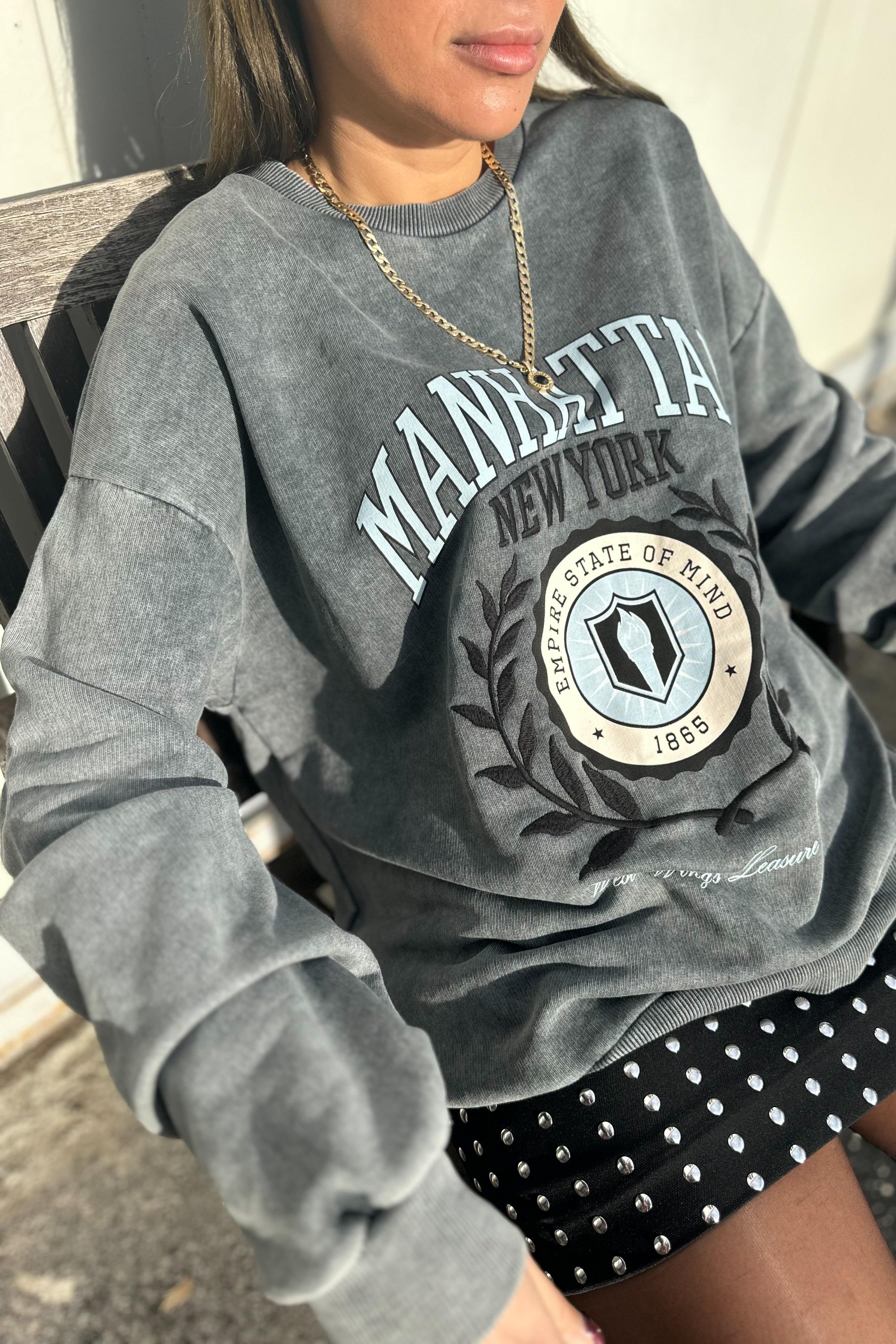 Manhattan Yıkamalı Oversize SweatshirtYENİ GELENLER