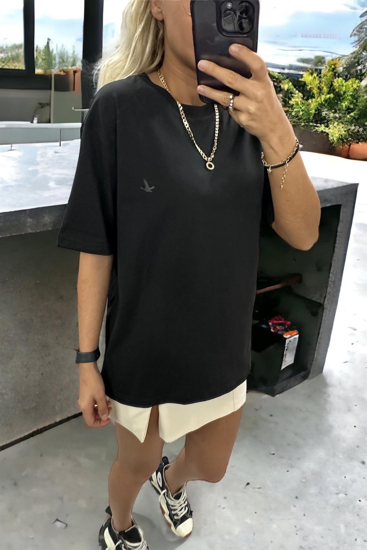 Mini Logolu Siyah TshirtTSHİRT