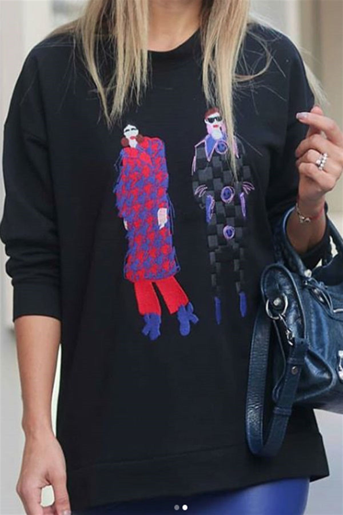 Model Nakışlı Sweatshirt