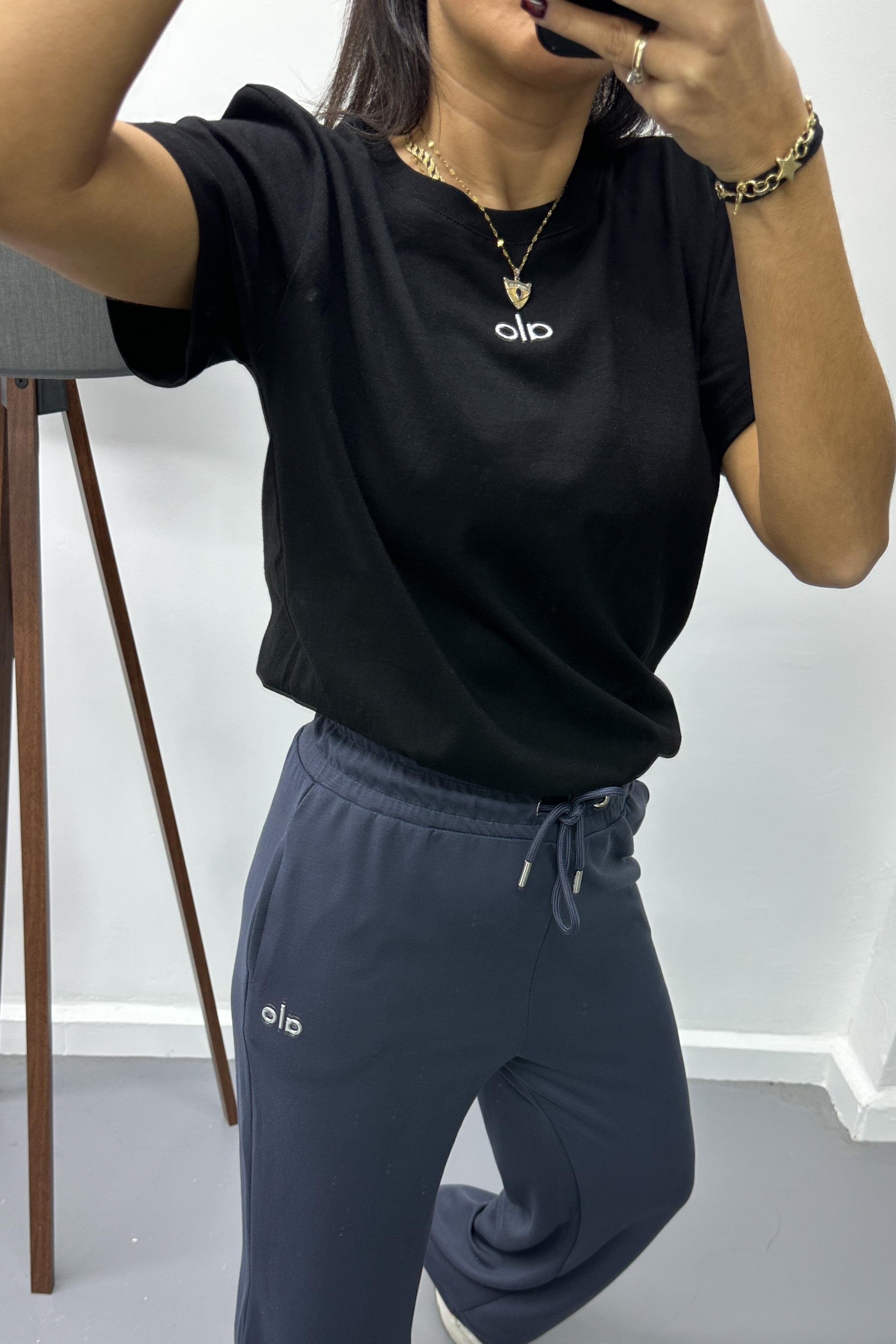 Nakış Yazılı Siyah TshirtTSHİRT