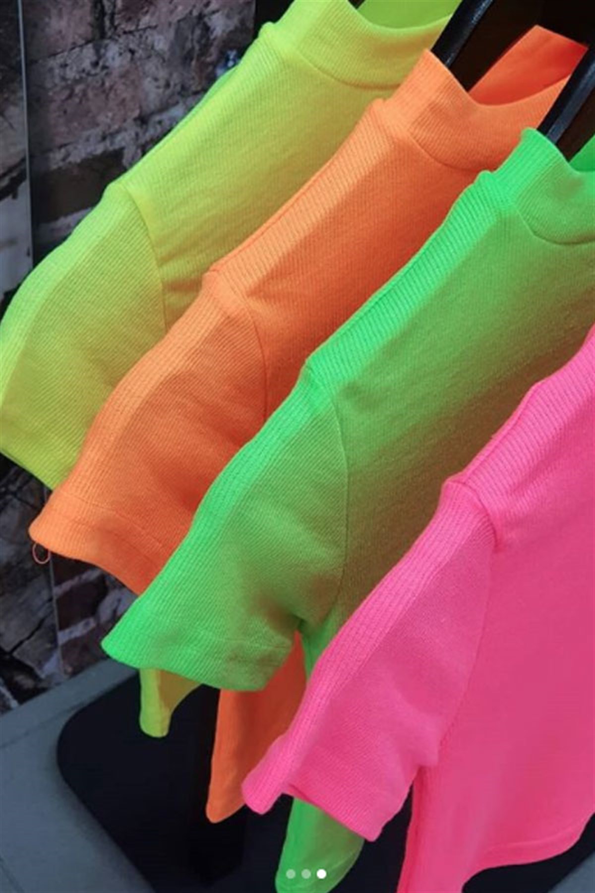 Neon Renkli Mini Crop Tshirt