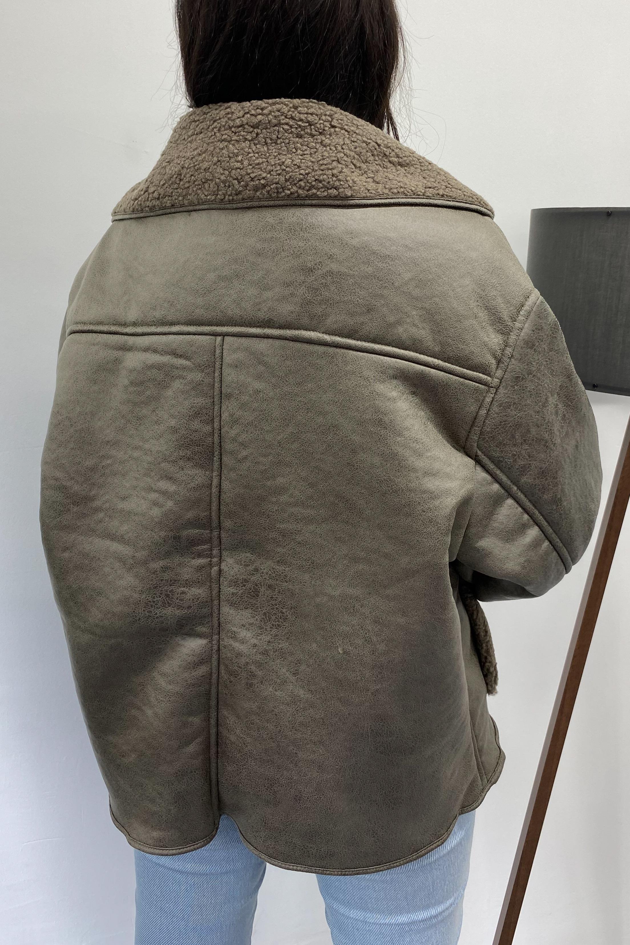 Oversize Kahverengi İçi Kürklü Nubuk CeketMONT/CEKET