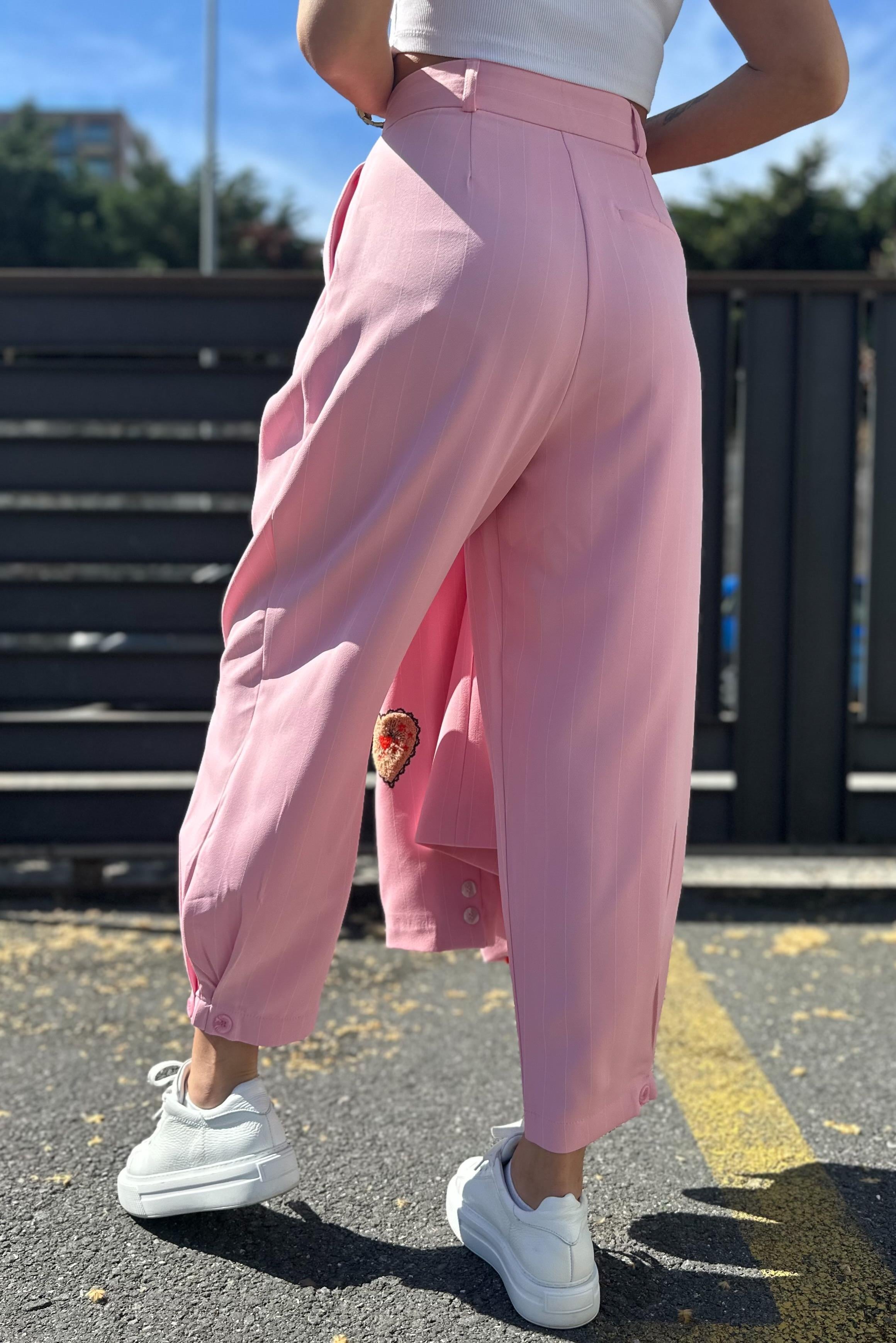 Paça Düğmeli Çizgili Pembe PantolonPANTOLON