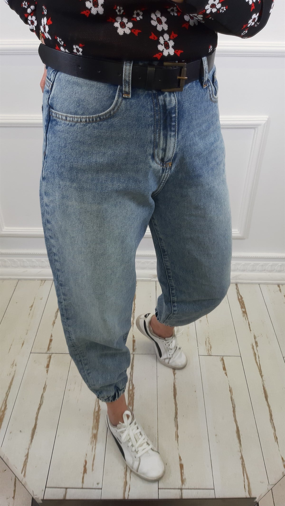 Paçası Lastikli Mom Jean