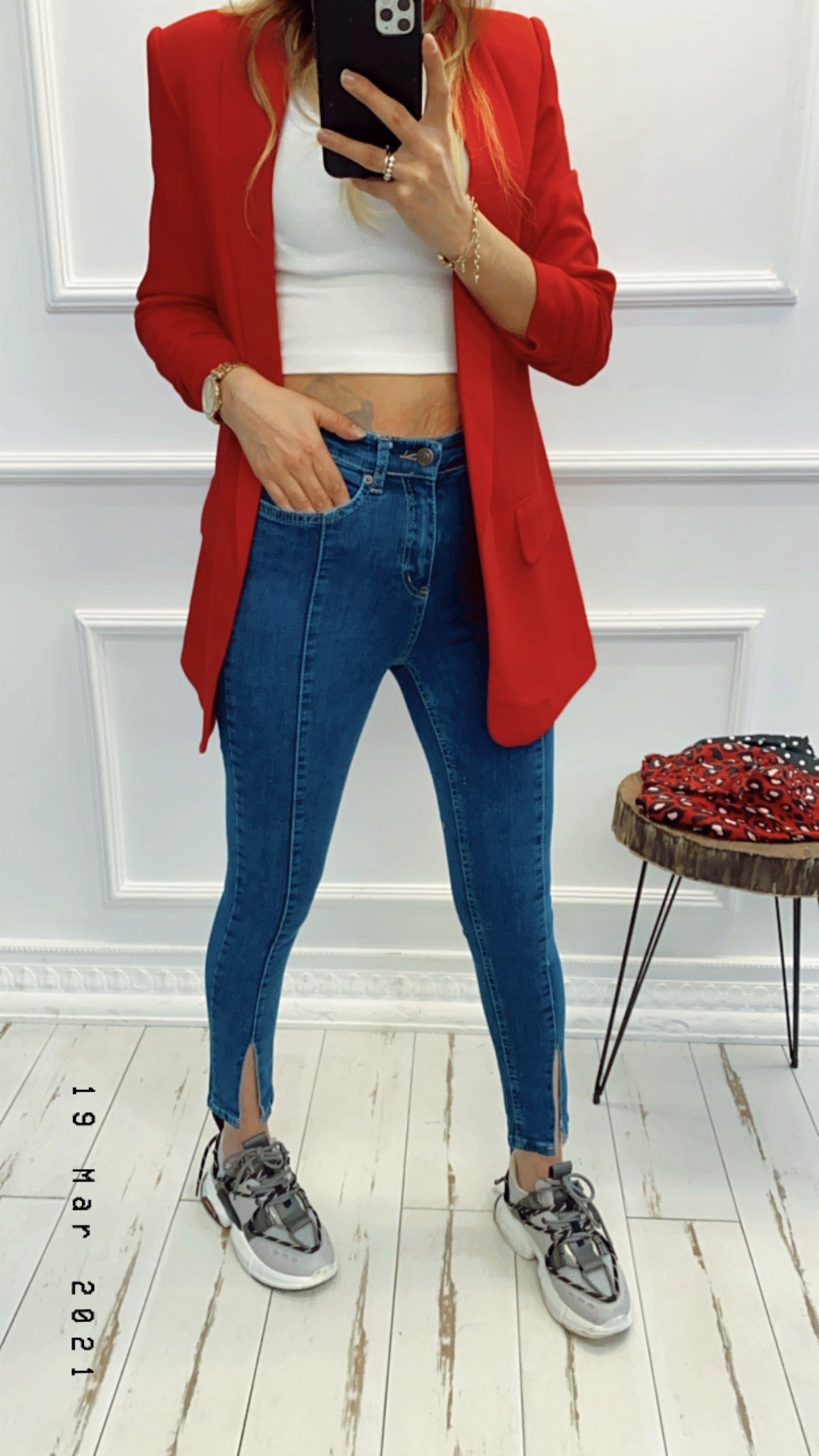 Paçası Yırtmaçlı Mavi Skinny Jean