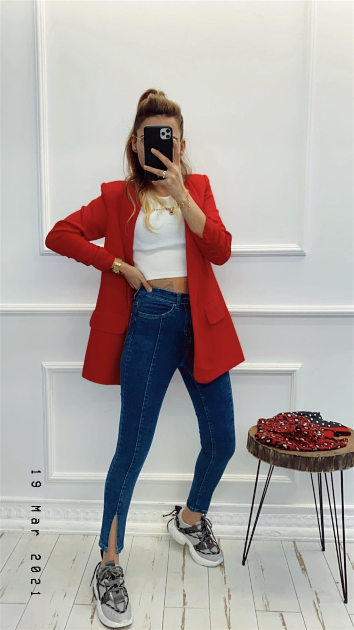 Paçası Yırtmaçlı Mavi Skinny Jean