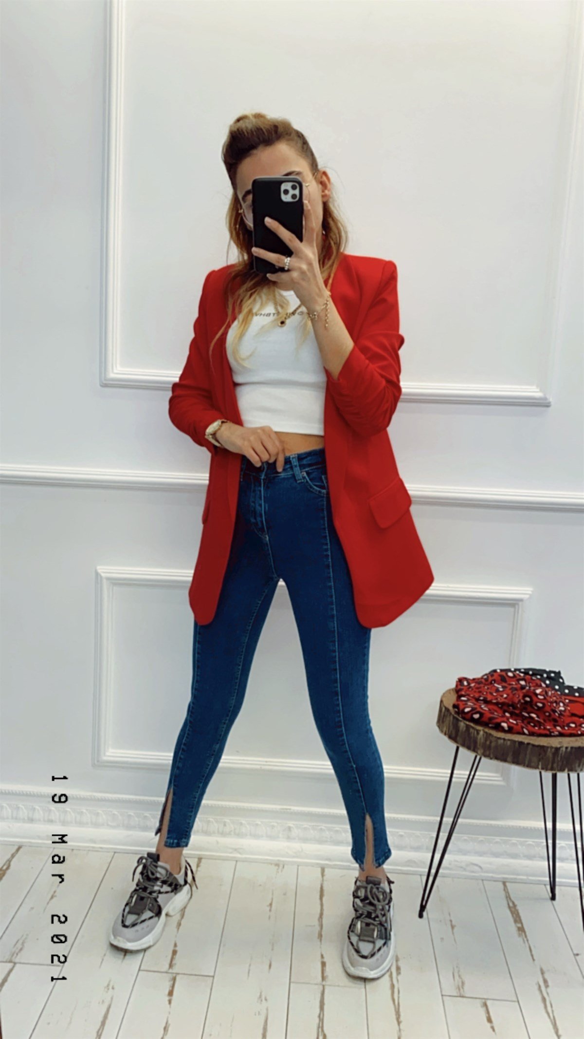 Paçası Yırtmaçlı Mavi Skinny Jean