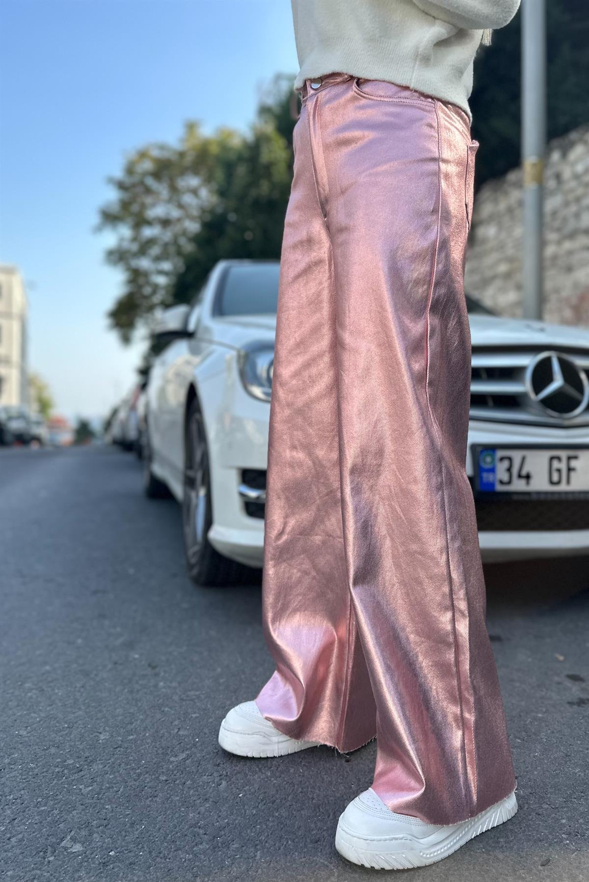 Pembe Varaklı PantolonPANTOLON