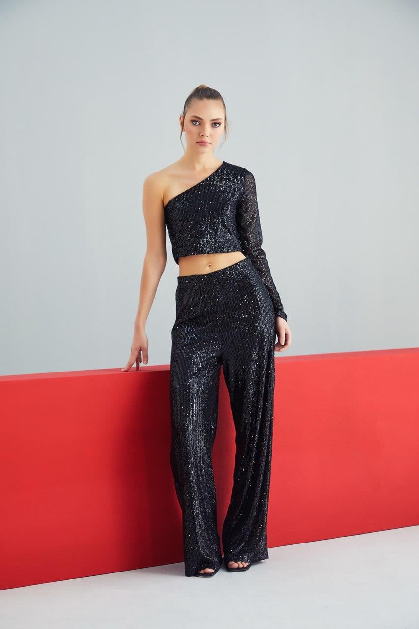 Pullu Siyah PantolonPANTOLON