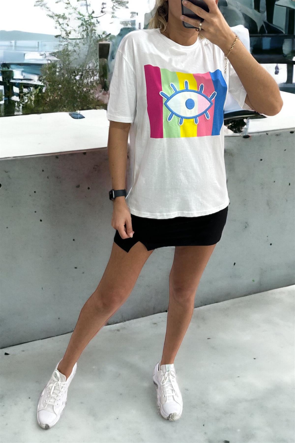 Renkli Göz Nakışlı TshirtTSHİRT