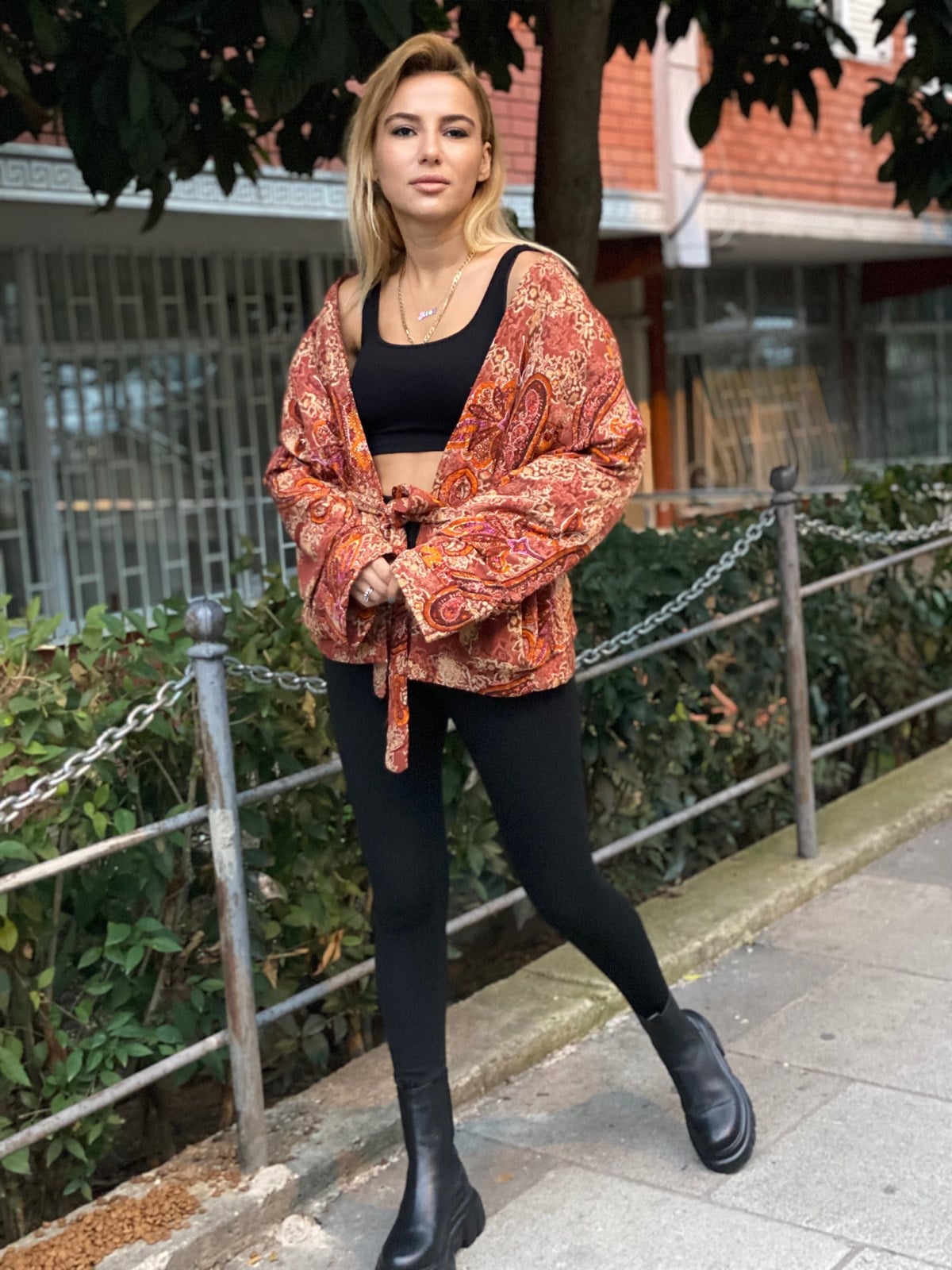 Şal Desen Kuşaklı Puffy CeketMONT/CEKET