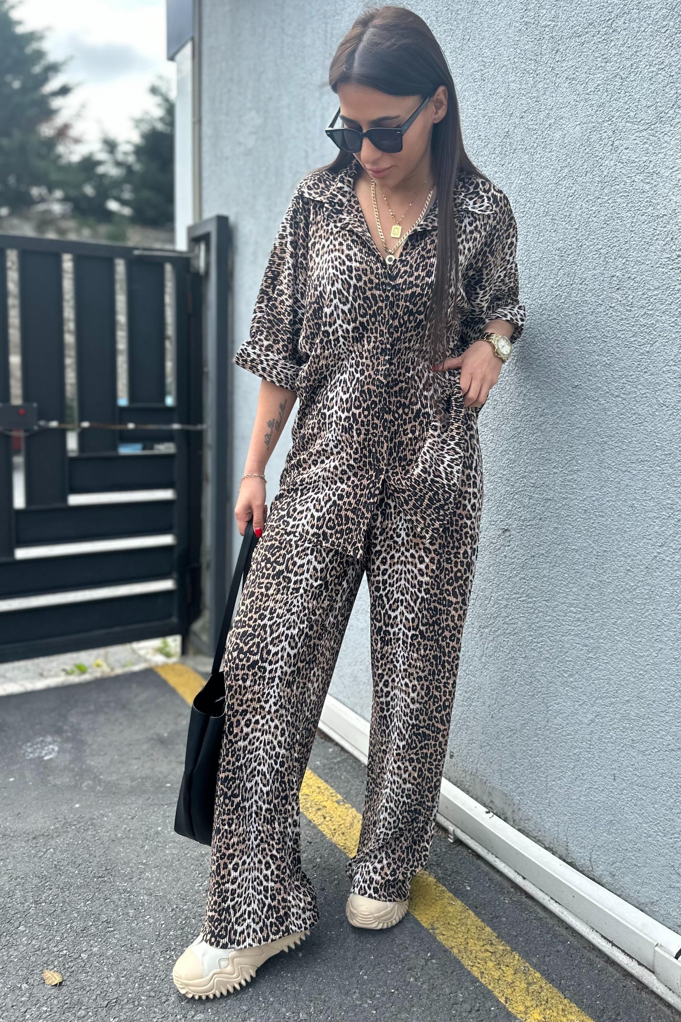 Salaş Kesim Leopar Gömlek Pantolon TakımTAKIMLAR