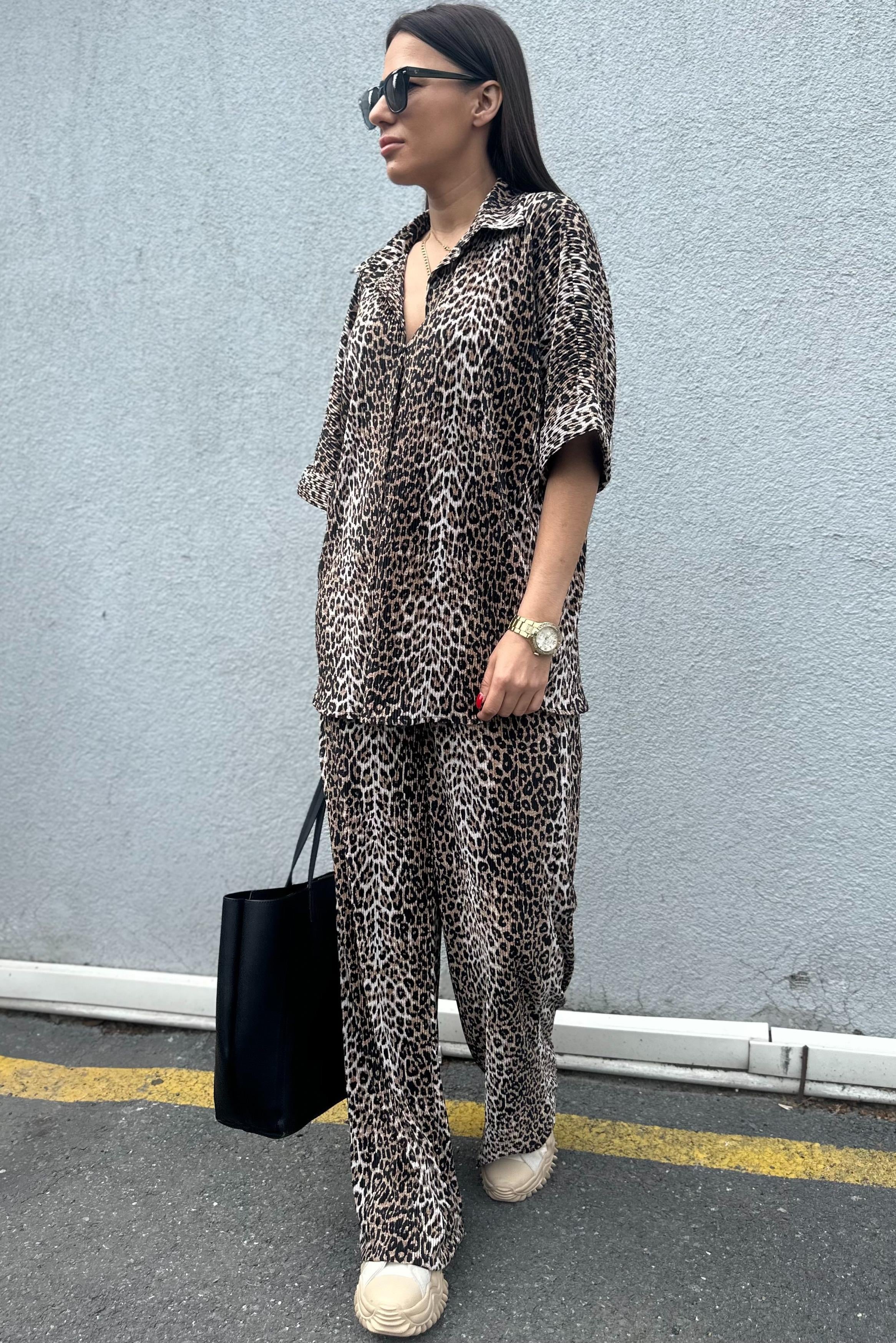 Salaş Kesim Leopar Gömlek Pantolon TakımTAKIMLAR