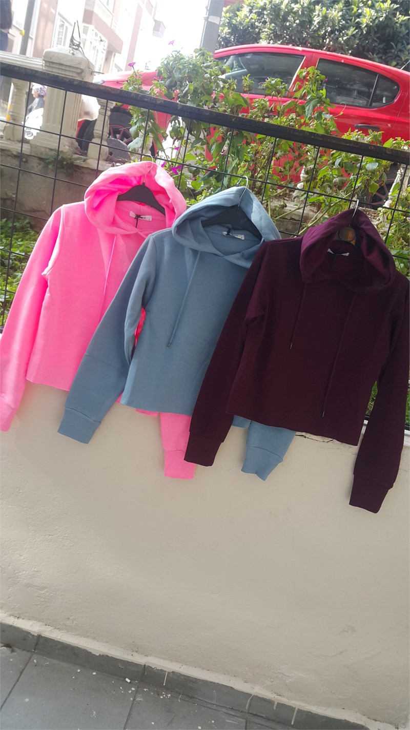 Şardonlu Kapşonlu Sweatshirt