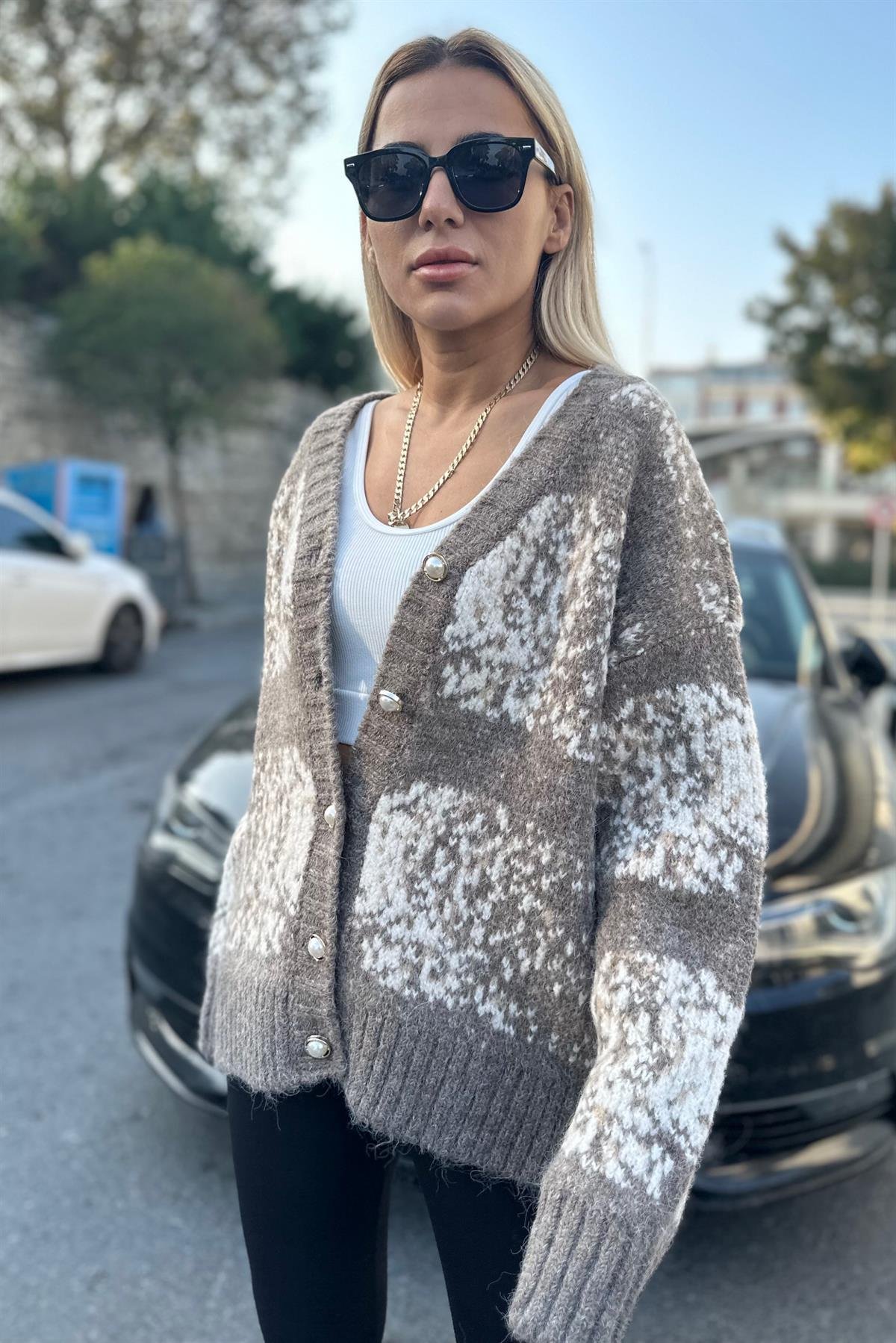 Sedef Düğmeli Vizon Degrade HırkaKAZAK