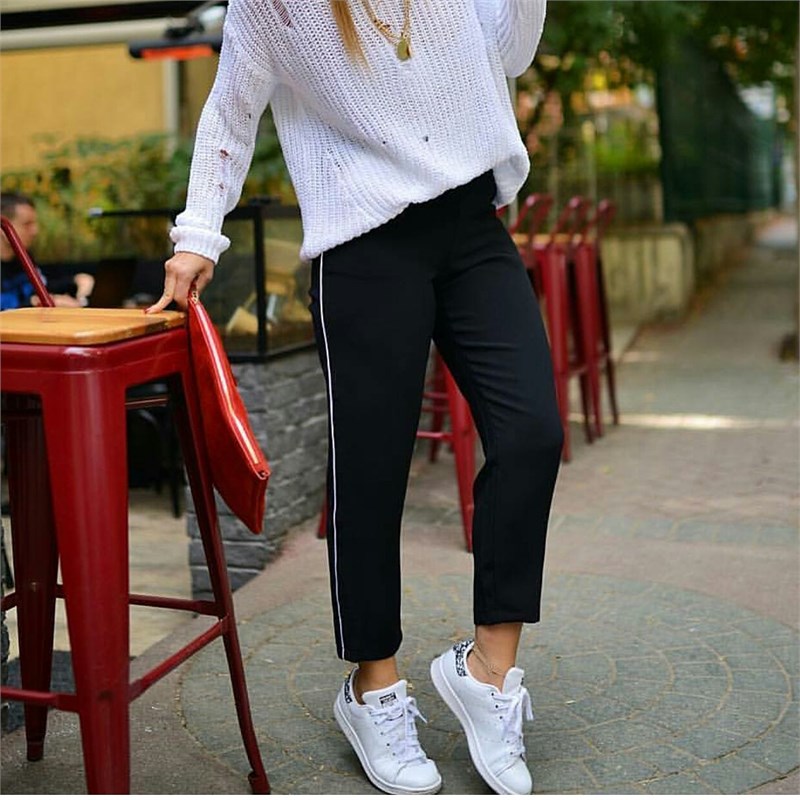 Şerit Detaylı Havuç Pantalon