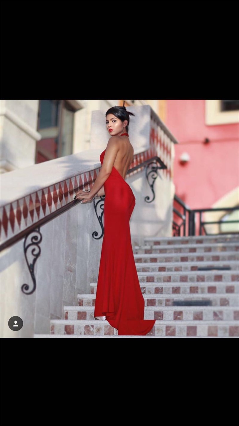 Sırt Dekolteli Maxi Balık Elbise