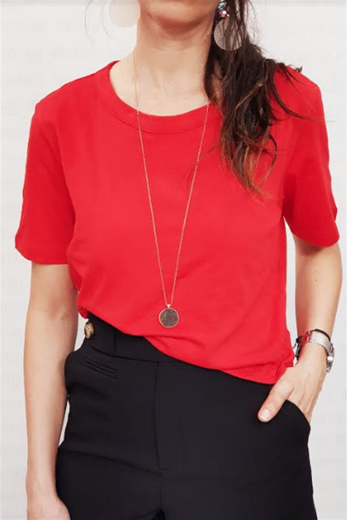 Sırt Pencereli Kısa Tshirt