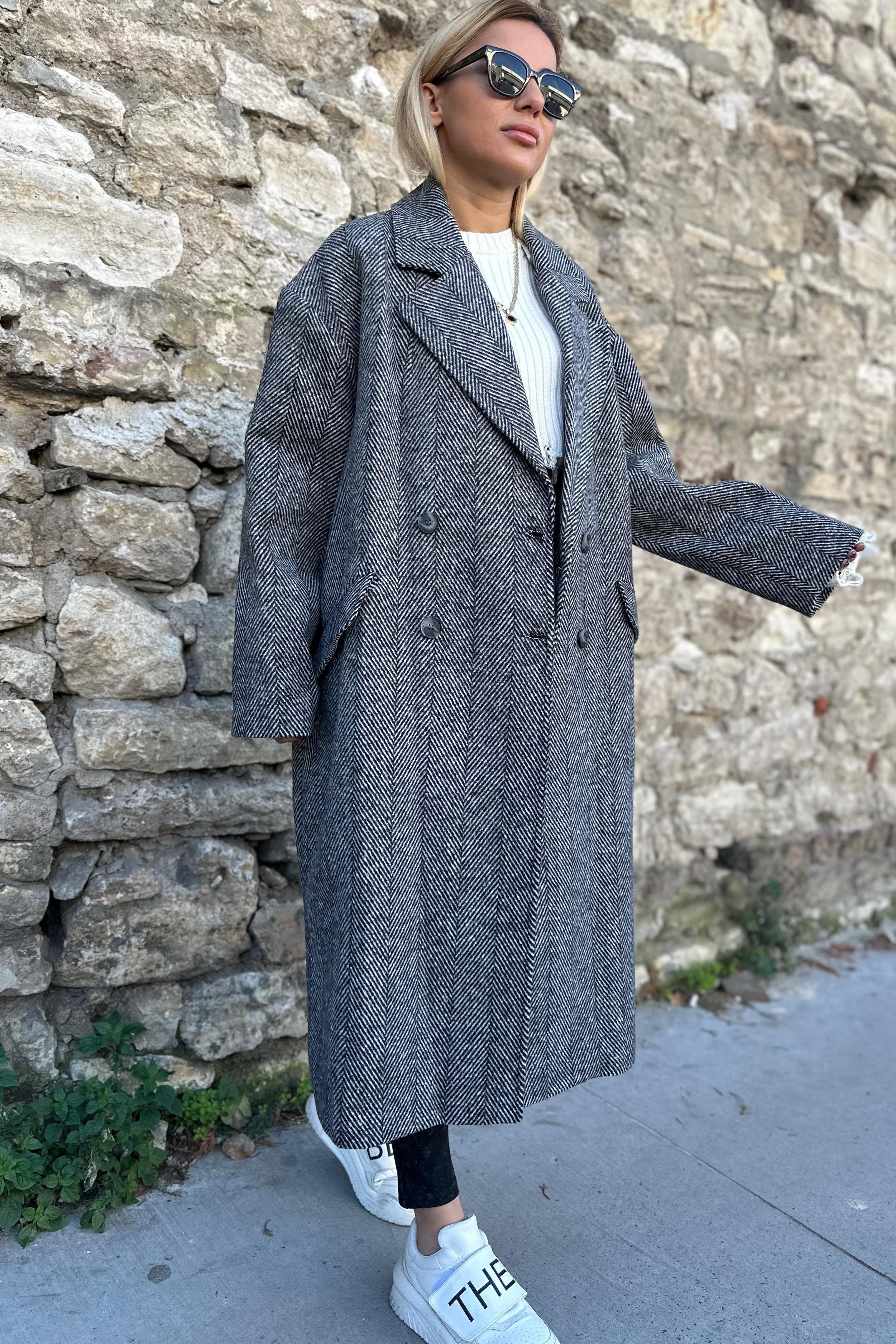 Sırtı Yazılı Balık Sırtı KabanMONT/CEKET