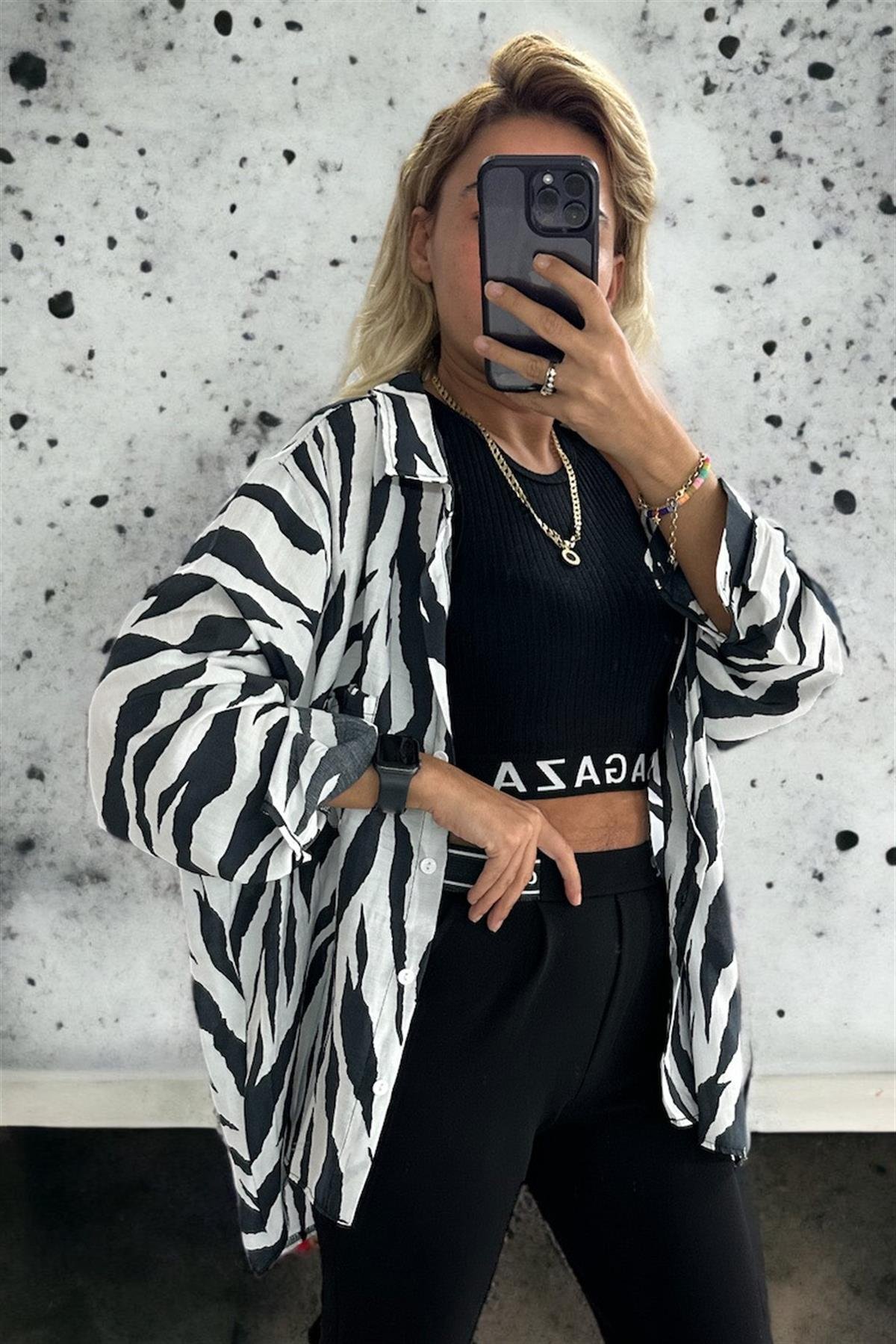 Siyah Beyaz Zebra Oversize GömlekGÖMLEK