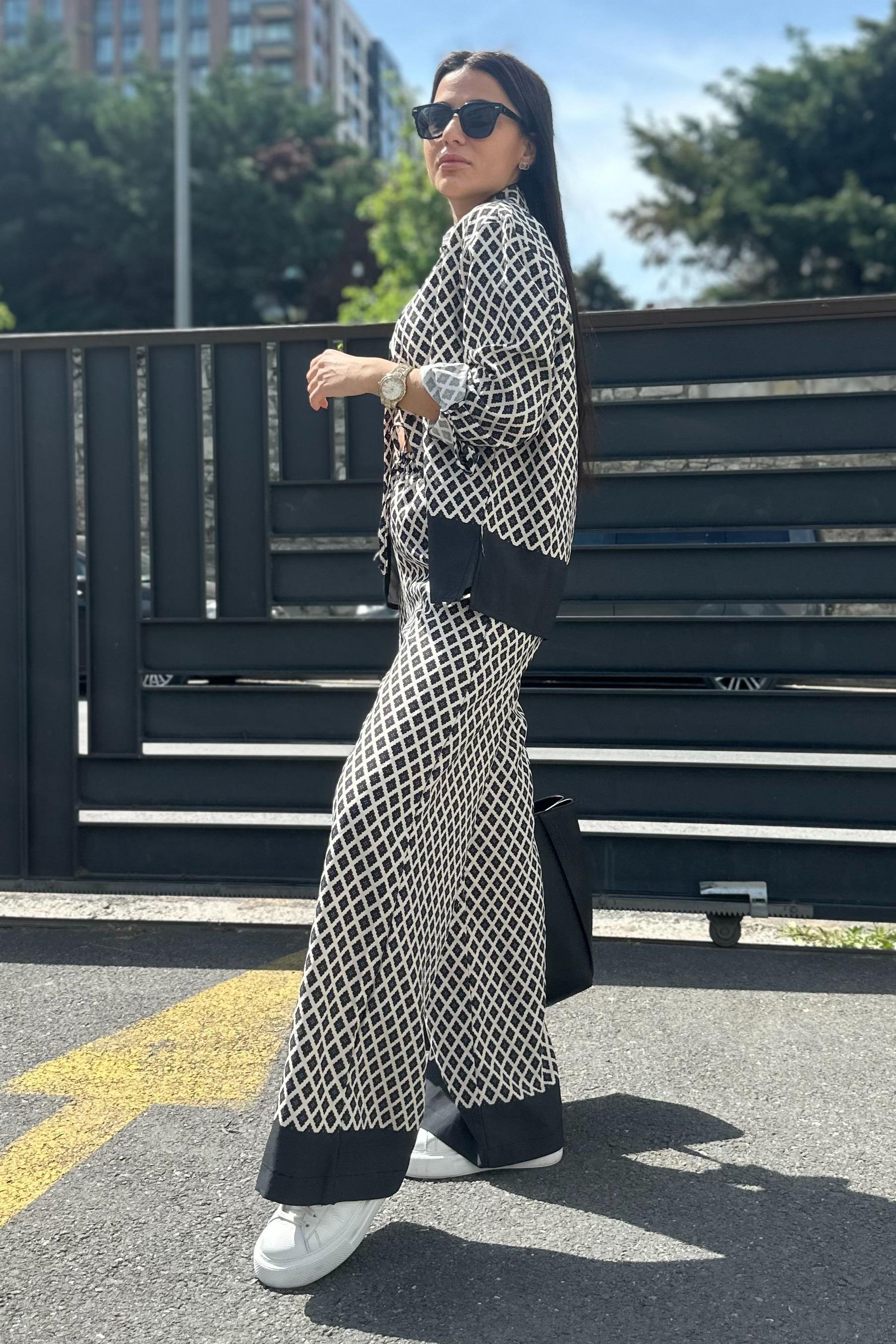 Su Yolu Desen Gömlek Pantolon TakımTAKIMLAR